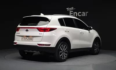 Kia Sportage 2018, 70062 км, за 7053.65 USD
