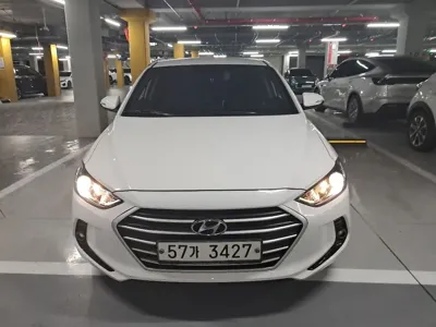 Hyundai Avante 2018, 108399 км, за 6557.7 USD