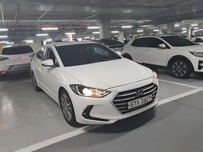 Hyundai Avante 2018, 108399 км, за 6557.7 USD - фото 6