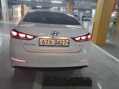 Hyundai Avante 2018, 108399 км, за 6557.7 USD - фото 10