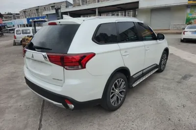 Mitsubishi Outlander 2018, 117400 км, за 8769 USD - фото 6