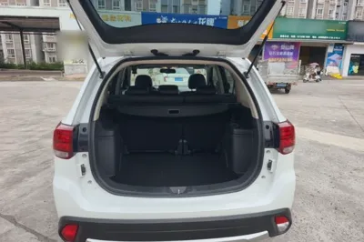Mitsubishi Outlander 2018, 117400 км, за 8769 USD - фото 22
