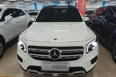 Mercedes-Benz GLB 2023, 35100 км, за 26181 USD