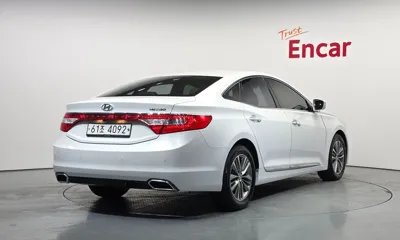 Hyundai Grandeur 2015, 75464 км, за 4889.33 USD