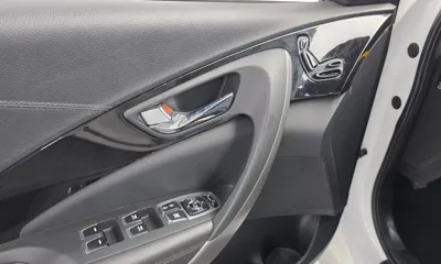 Hyundai Grandeur 2015, 75464 км, за 4889.33 USD - фото 17