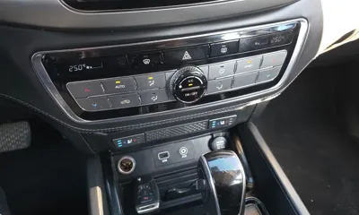 KG_Mobility_Ssangyong Rexton 2018, 182655 км, за 6188.93 USD - фото 17