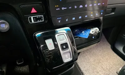 Hyundai Staria 2022, 53299 км, за 28807.92 USD - фото 9