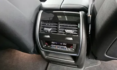 BMW X7 2025, 9697 км, за 78166.02 USD - фото 19