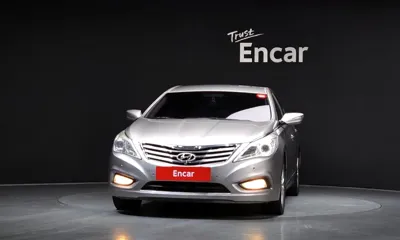 Hyundai Grandeur 2012, 182648 км, за 2595.63 USD