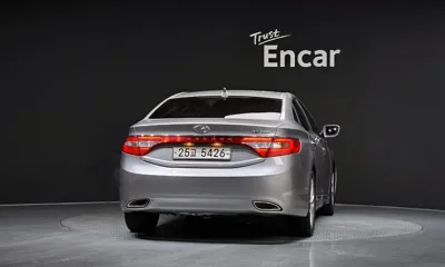 Hyundai Grandeur 2012, 182648 км, за 2595.63 USD