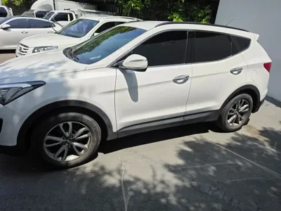 Hyundai Santafe 2013, 270000 км, за 3365.05 USD