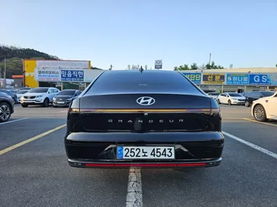 Hyundai Grandeur 2024, 44000 км, за 27296.43 USD