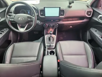 Hyundai Venue 2020, 73000 км, за 8962.67 USD - фото 19