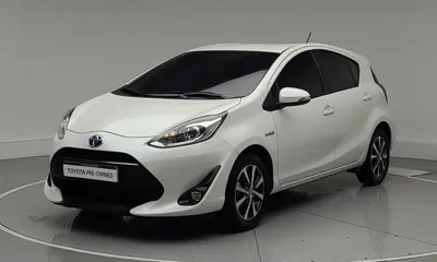 Toyota Prius · 2019 год