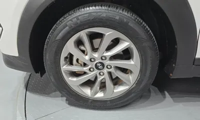 Hyundai Tucson 2017, 117485 км, за 6276.84 USD