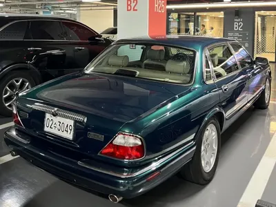 Jaguar XJ-8 2002, 156000 км, за 21662.07 USD