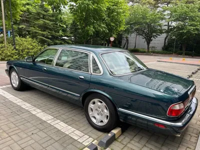 Jaguar XJ-8 2002, 156000 км, за 21662.07 USD - фото 10