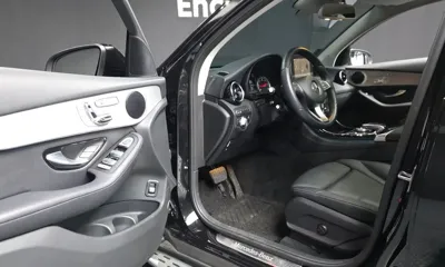 Mercedes-Benz GLC-Class 2018, 40402 км, за 21162.98 USD - фото 10
