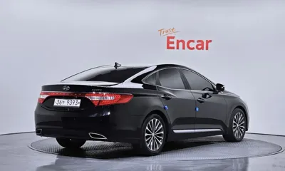 Hyundai Grandeur 2014, 157780 км, за 4288.07 USD