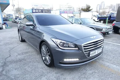 Hyundai Genesis 2016, 181256 км, за 6937.56 USD