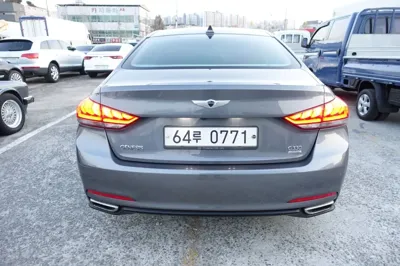 Hyundai Genesis 2016, 181256 км, за 6937.56 USD