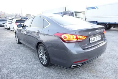 Hyundai Genesis 2016, 181256 км, за 6937.56 USD