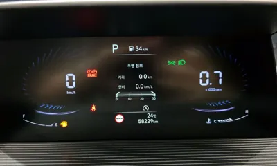 Hyundai Staria 2022, 58229 км, за 15471.62 USD - фото 8