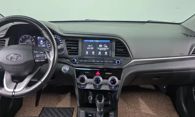 Hyundai Avante 2019, 60501 км, за 8391.89 USD - фото 14