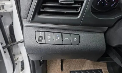 Hyundai Avante 2019, 60501 км, за 8391.89 USD - фото 19