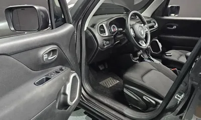 Jeep Renegade 2021, 25980 км, за 10838.15 USD - фото 11