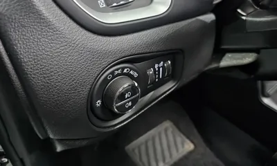 Jeep Renegade 2021, 25980 км, за 10838.15 USD - фото 19