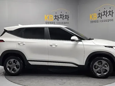 Kia Seltos 2023, 37106 км, за 15203.61 USD