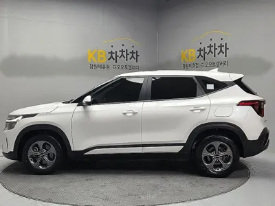 Kia Seltos 2023, 37106 км, за 15203.61 USD - фото 8