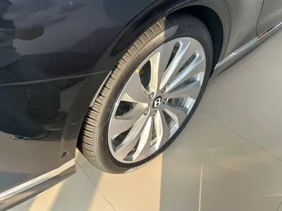 Bentley Continental PHEV 0, 100 км, за 587285.38 USD - фото 6