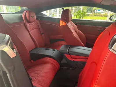 Bentley Continental PHEV 0, 100 км, за 587285.38 USD - фото 8
