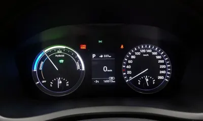 Hyundai Sonata 2018, 165013 км, за 6078.62 USD - фото 8