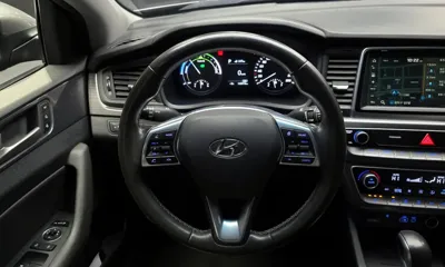 Hyundai Sonata 2018, 165013 км, за 6078.62 USD - фото 13