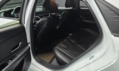 Hyundai Avante 2023, 43330 км, за 12833.88 USD - фото 26