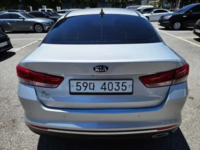 Kia K5 2016, 177401 км, за 3275.57 USD