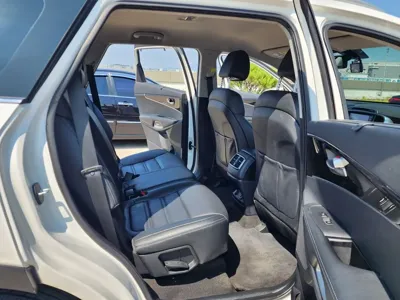 Kia Sorento 2015, 140781 км, за 65636.08 USD - фото 11