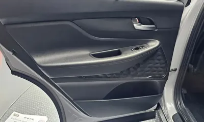Hyundai Santafe 2022, 11772 км, за 17516.44 USD - фото 25