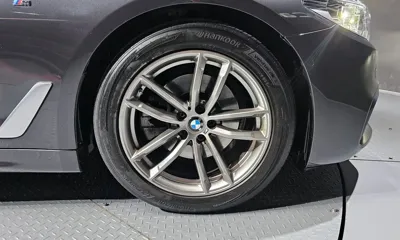 BMW 5-Series 2020, 93887 км, за 21040.52 USD