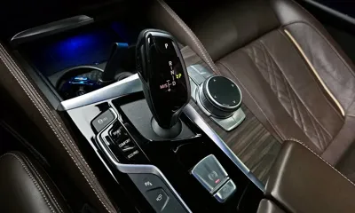 BMW 5-Series 2020, 93887 км, за 21040.52 USD - фото 9