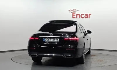 Mercedes-Benz E-Class 2021, 73076 км, за 25696.09 USD