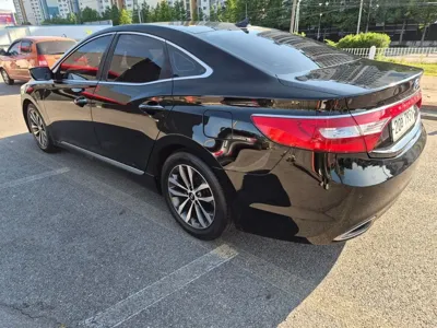 Hyundai Grandeur 2011, 74929 км, за 3931.99 USD