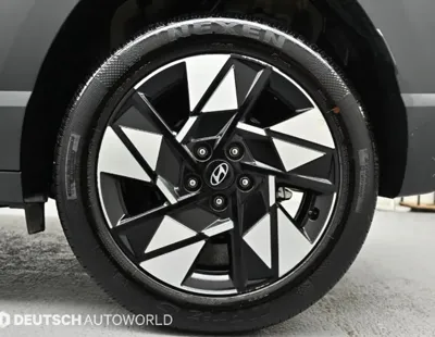 Hyundai Kona 2025, 23600 км, за 20752.03 USD