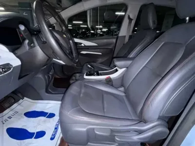ChevroletGMDaewoo Bolt EV 2018, 110050 км, за 9649.47 USD - фото 6