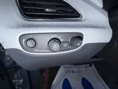 ChevroletGMDaewoo Bolt EV 2018, 110050 км, за 9649.47 USD - фото 17