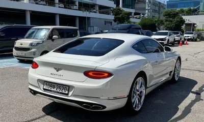Bentley Continental 2020, 29000 км, за 118566.84 USD