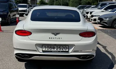 Bentley Continental 2020, 29000 км, за 118566.84 USD